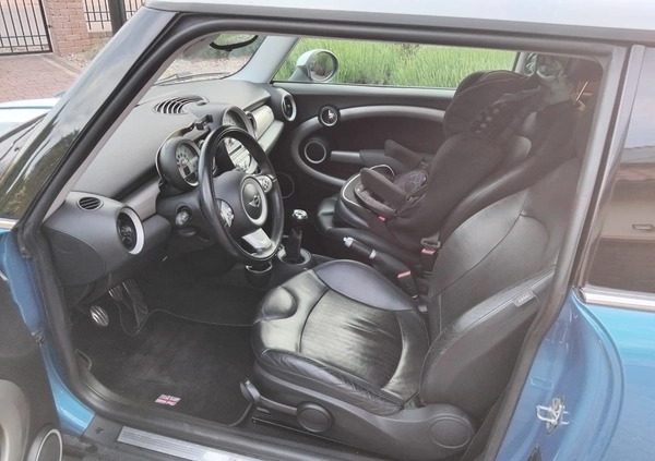 MINI Cooper S cena 25999 przebieg: 155277, rok produkcji 2006 z Strzelin małe 67
